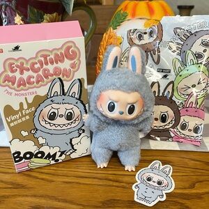 The Monsters “Sea Salt Coconut” opened box‎ NEW